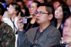 常宏設(shè)計(jì)師侯俊晨、王飛—— “CCFA新消費(fèi)論壇-2019中國(guó)特許加盟大會(huì)”交流學(xué)習(xí)